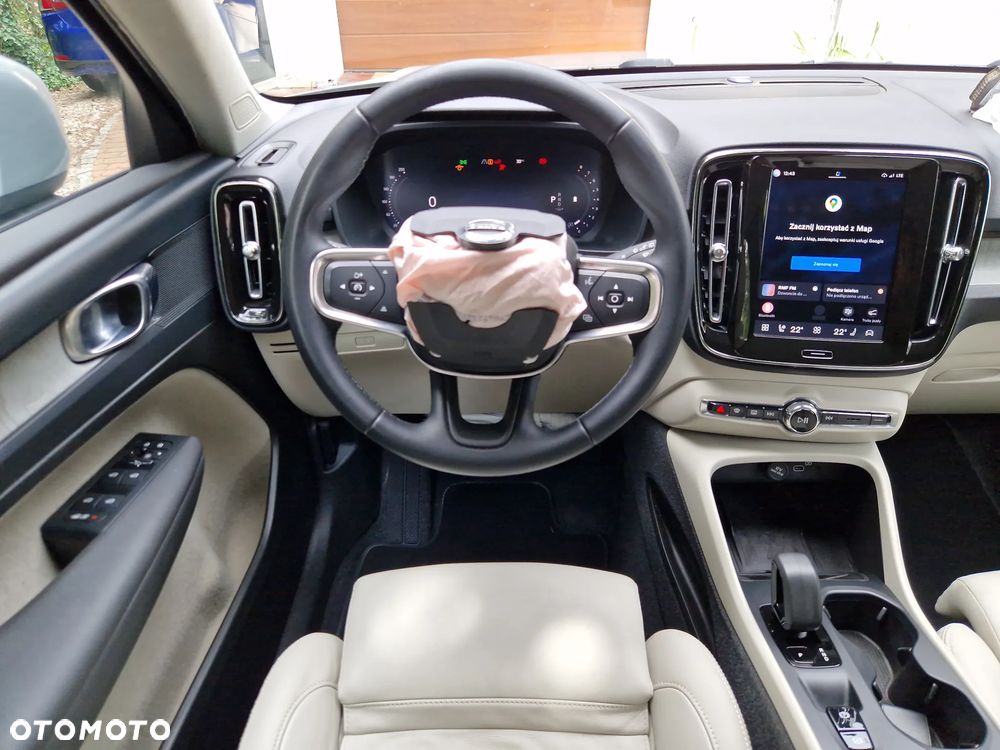 Volvo XC 40 B3 Plus Bright - 13