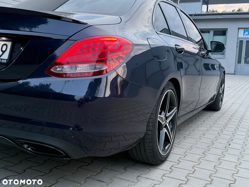 Mercedes-Benz Klasa C 300 7G-TRONIC - 14