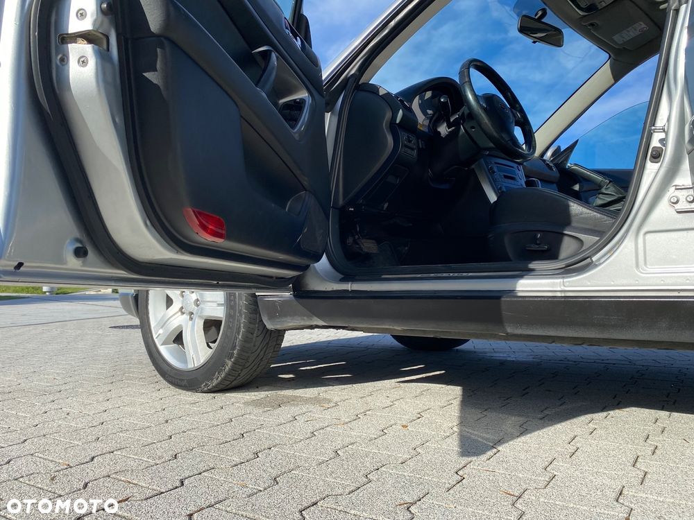 Subaru Legacy Kombi 3.0 H6 NAV - 18