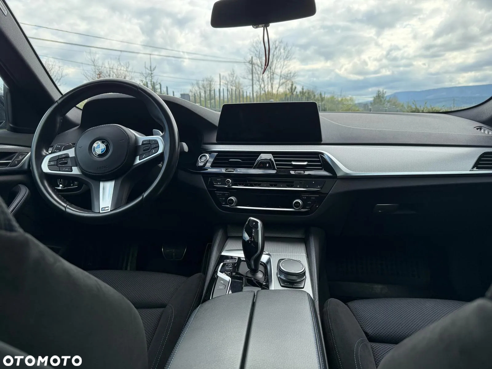 BMW Seria 5 520d M Sport sport - 12