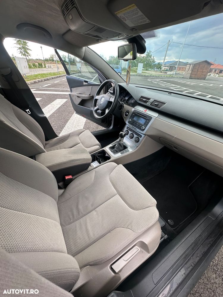 Volkswagen Passat 1.9TDI Comfortline - 9