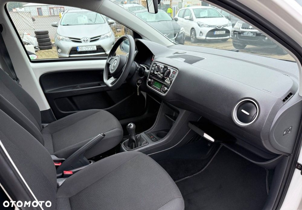 Volkswagen up! - 22