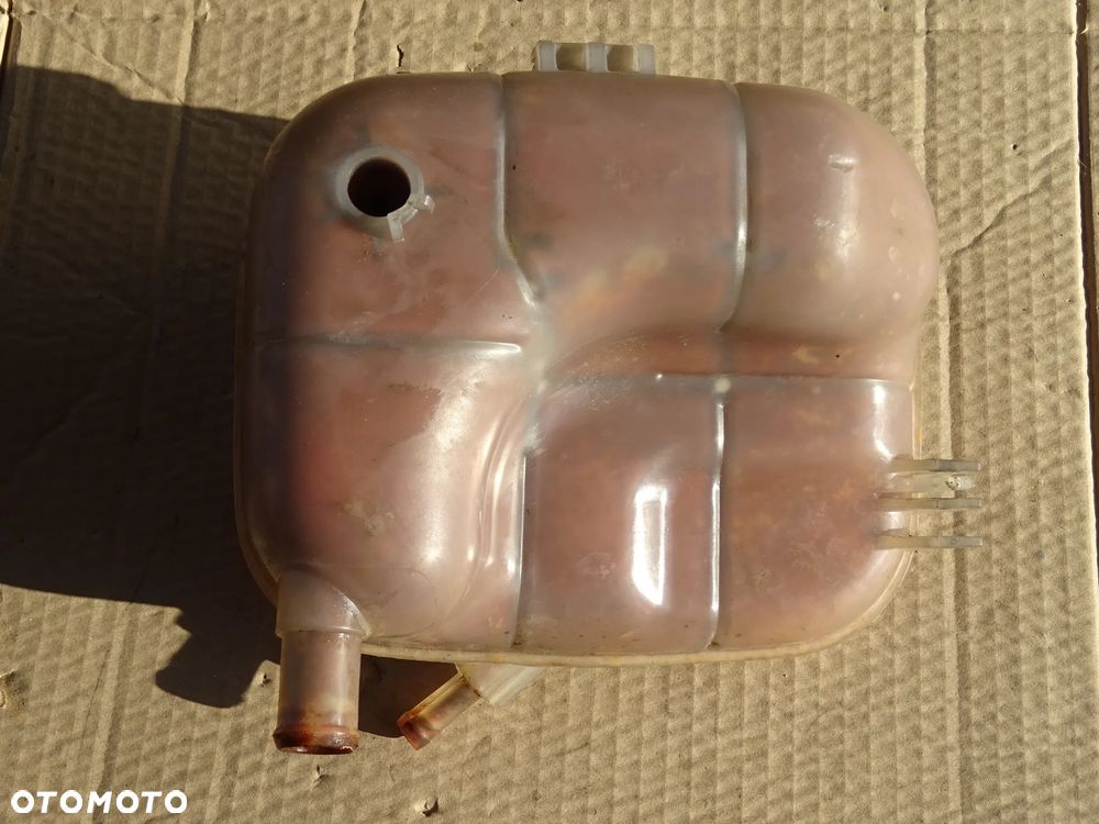 ZBIORNICZKI ZBIORNIK PŁYNU SPRYSKIWACZY ZBIORNICZEK WYRÓWNAWCZY OPEL ASTRA H - 4