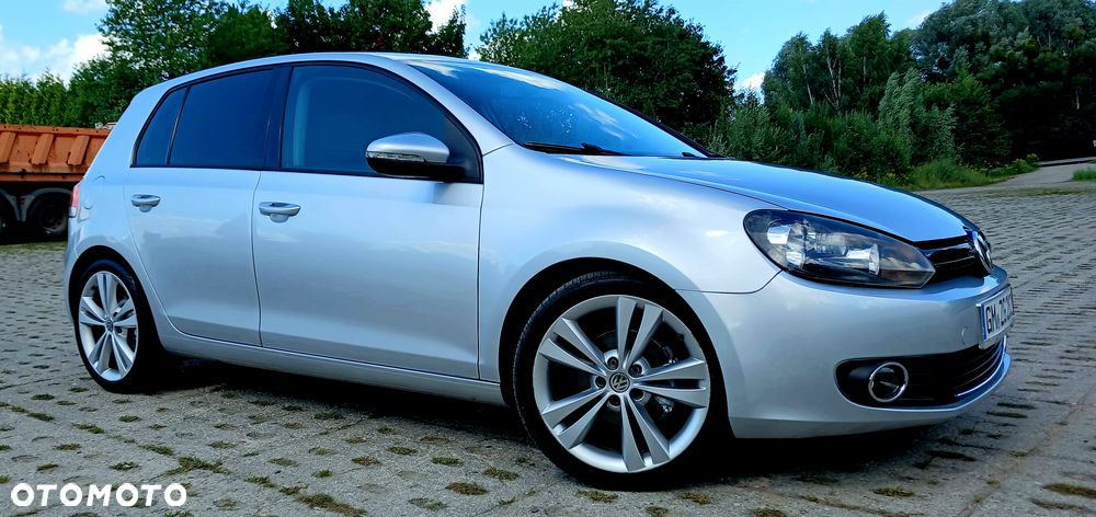 Volkswagen Golf 2.0 TDI DPF BlueMotion Technology Comfortline - 26