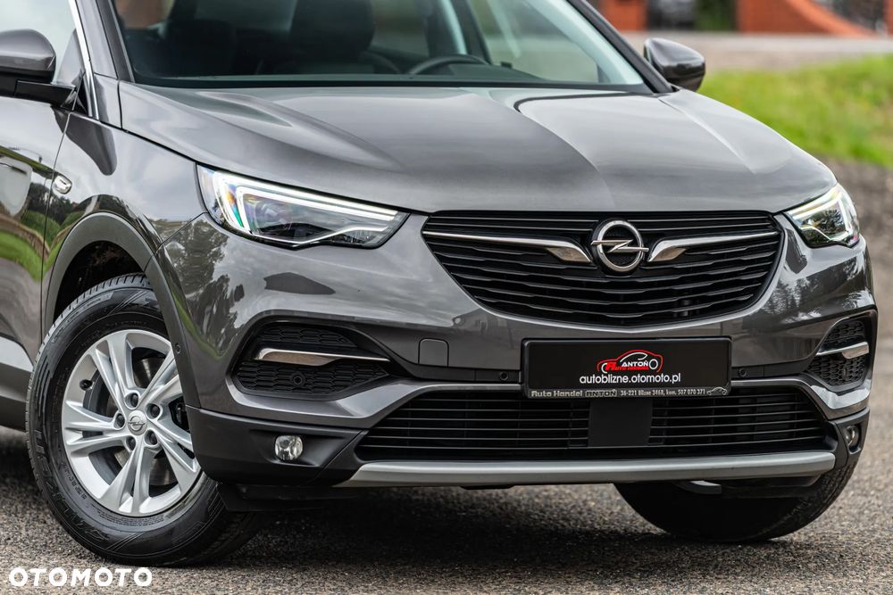 Opel Grandland X 1.2 Start/Stop Business Elegance - 9