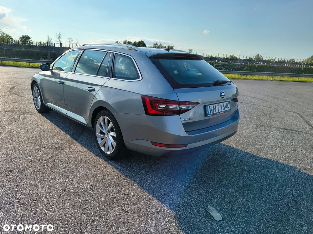 Skoda Superb 1.8 TSI Ambition - 12