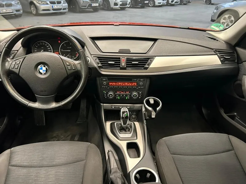 BMW X1 sDrive18d xLine - 21