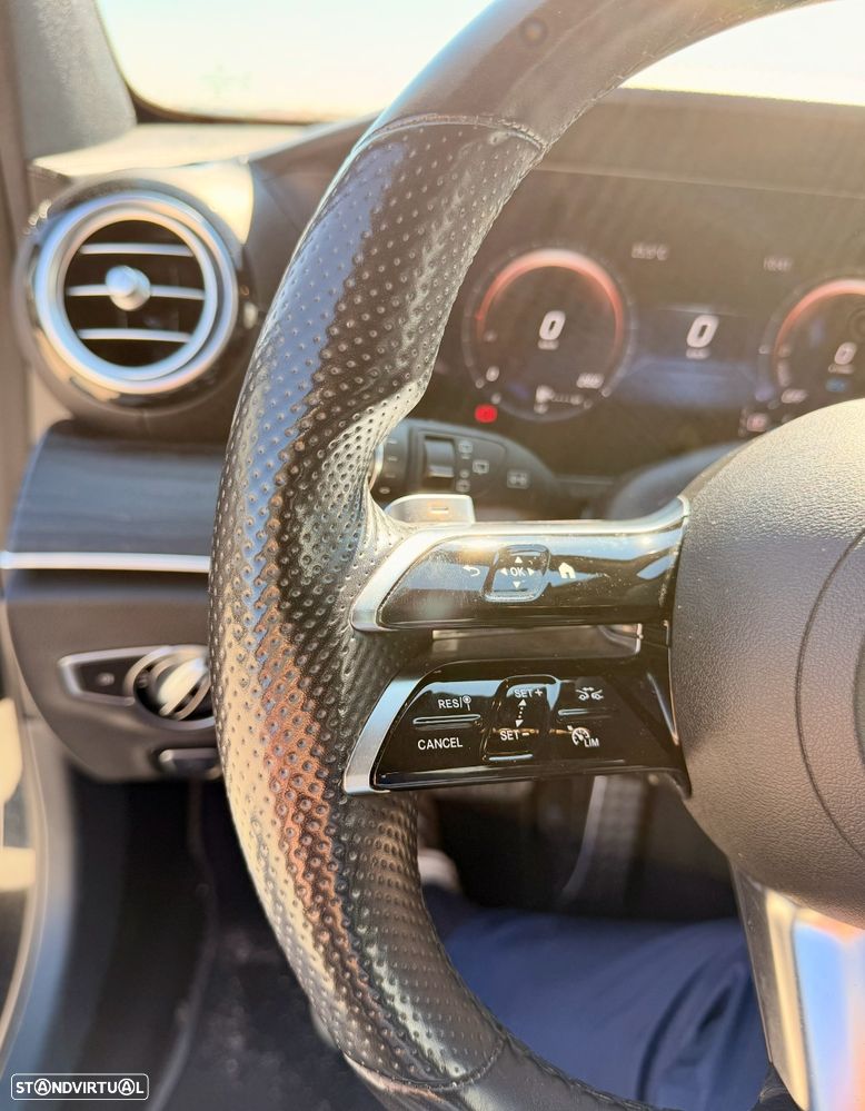 Mercedes-Benz E 300 e Station 9G-TRONIC AMG Line - 23