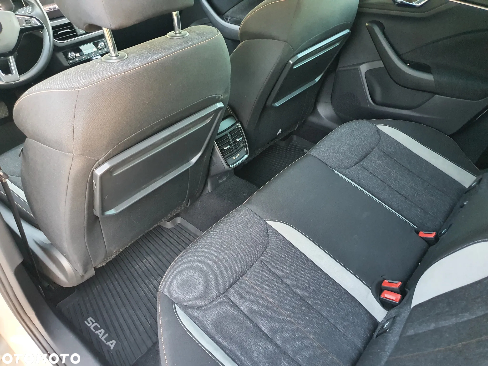 Skoda Scala 1.5 TSI Ambition DSG - 14