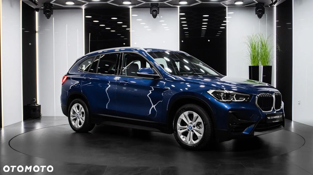 BMW X1 xDrive25e Advantage - 9