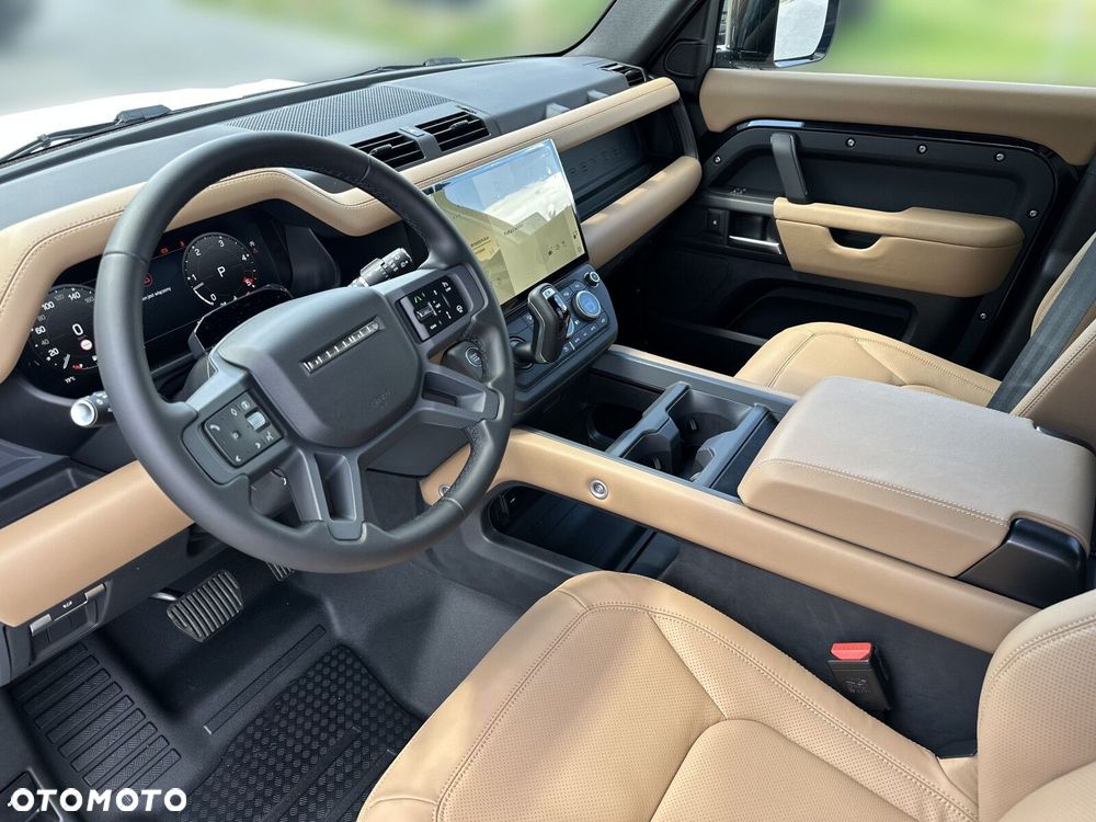 Land Rover Defender - 15