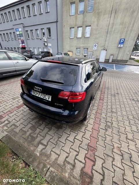 Audi A3 Sportback 2.0 TDI DPF Attraction - 2