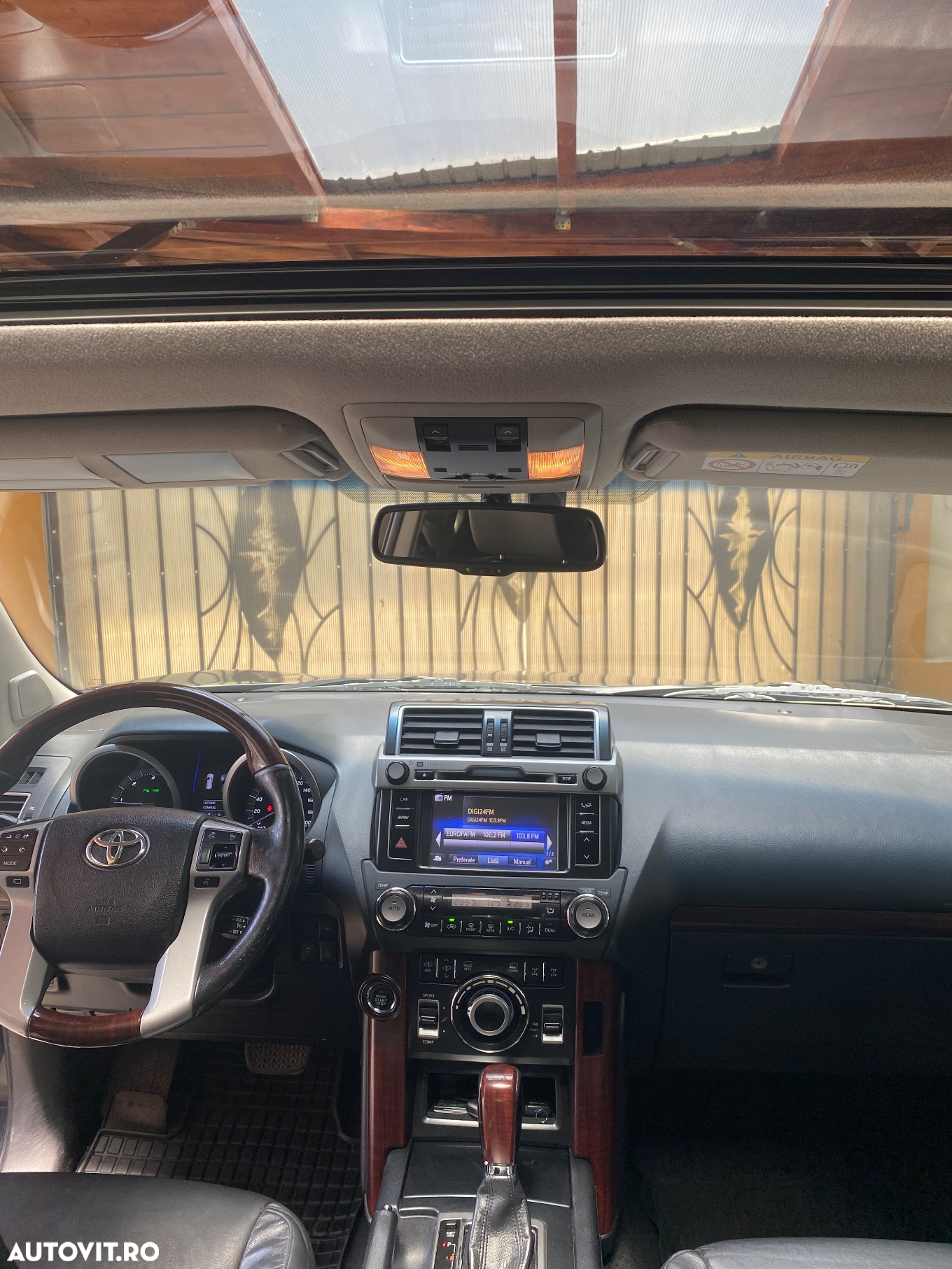 Toyota Land Cruiser - 7