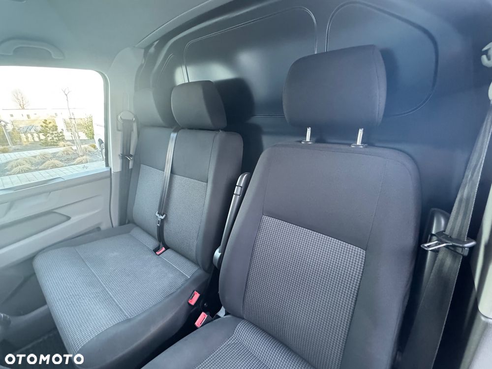 Volkswagen Transporter - 23