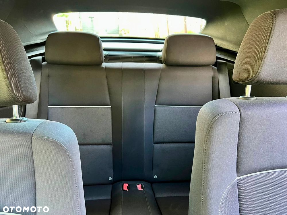 BMW Seria 1 118d - 8