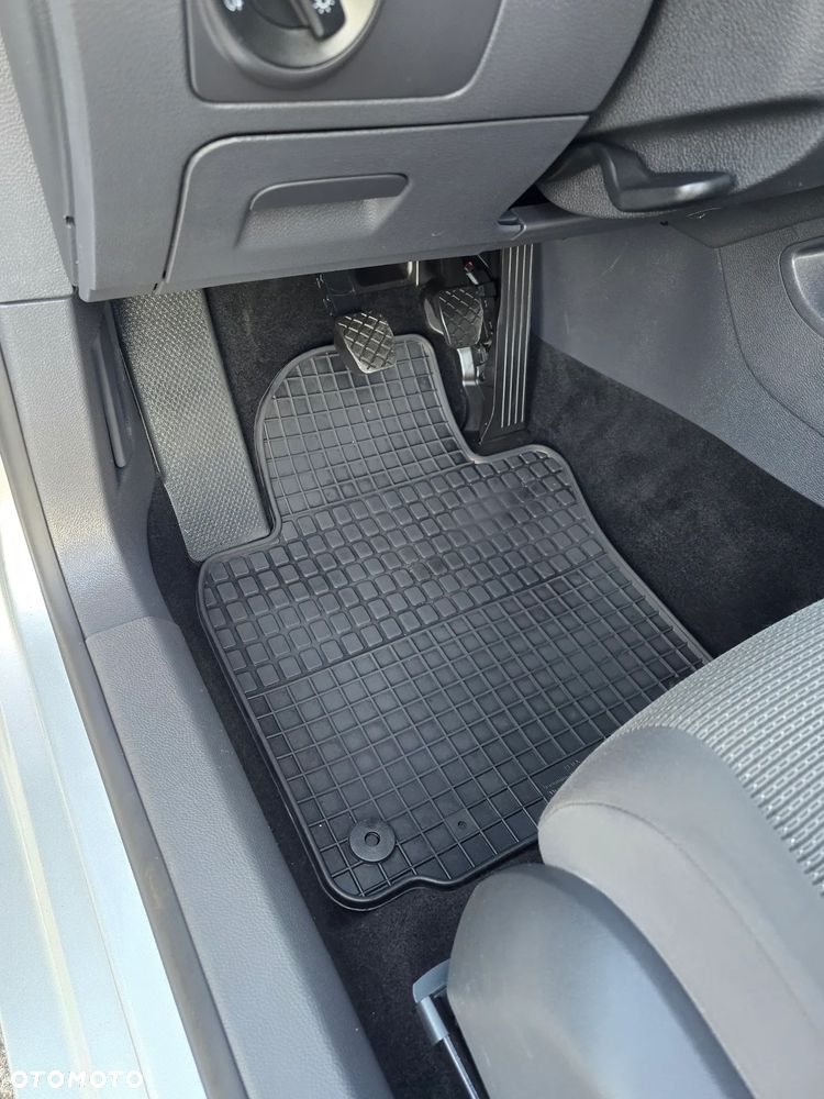 Volkswagen Golf 1.6 Edition - 26
