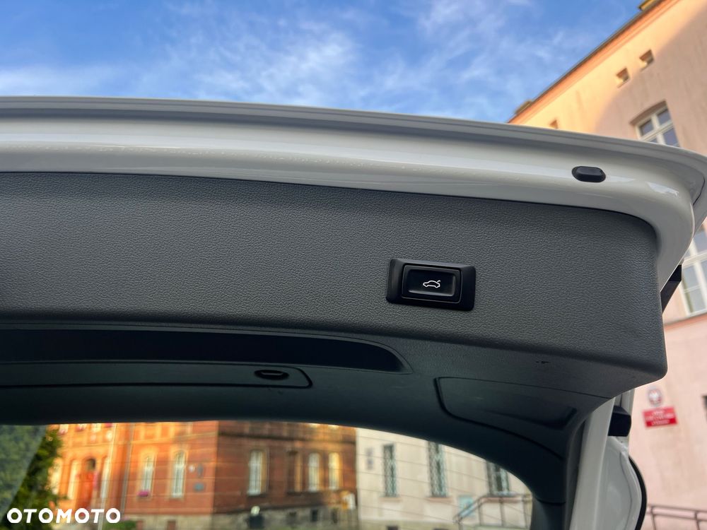 Audi A4 Avant 1.8 TFSI Ambiente - 13
