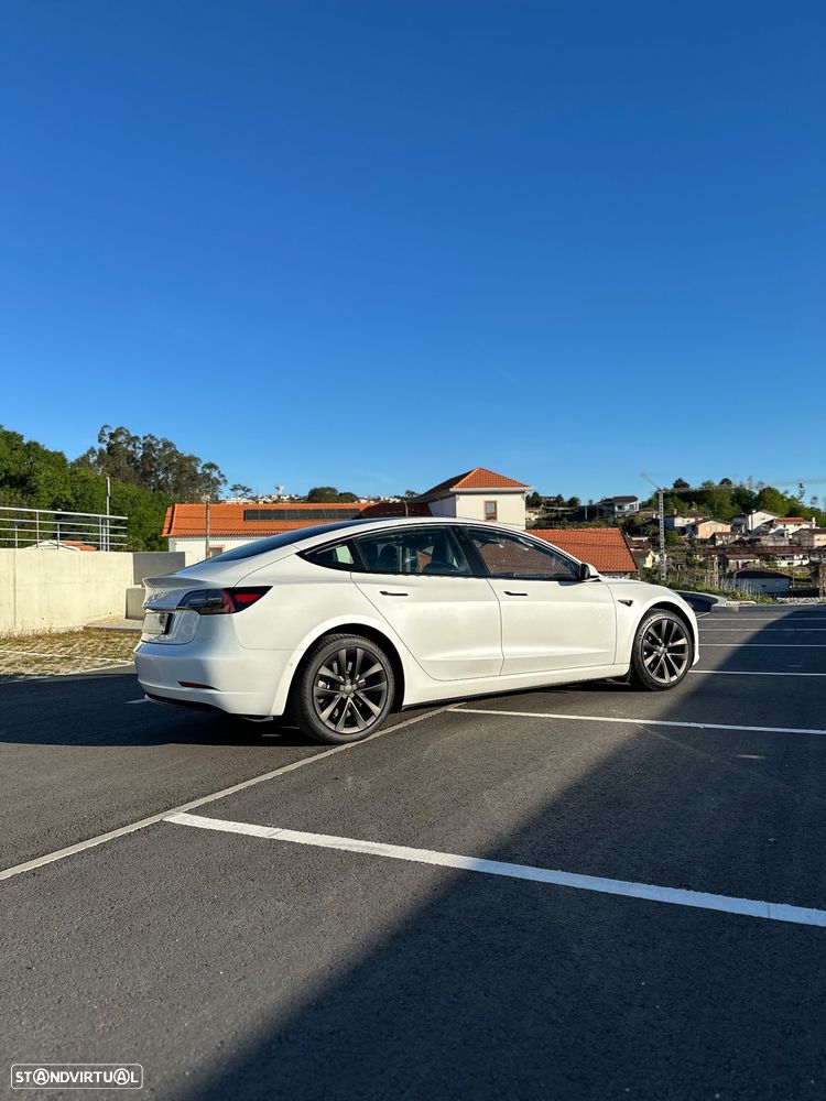 Tesla Model 3 Standard Range Plus RWD - 3