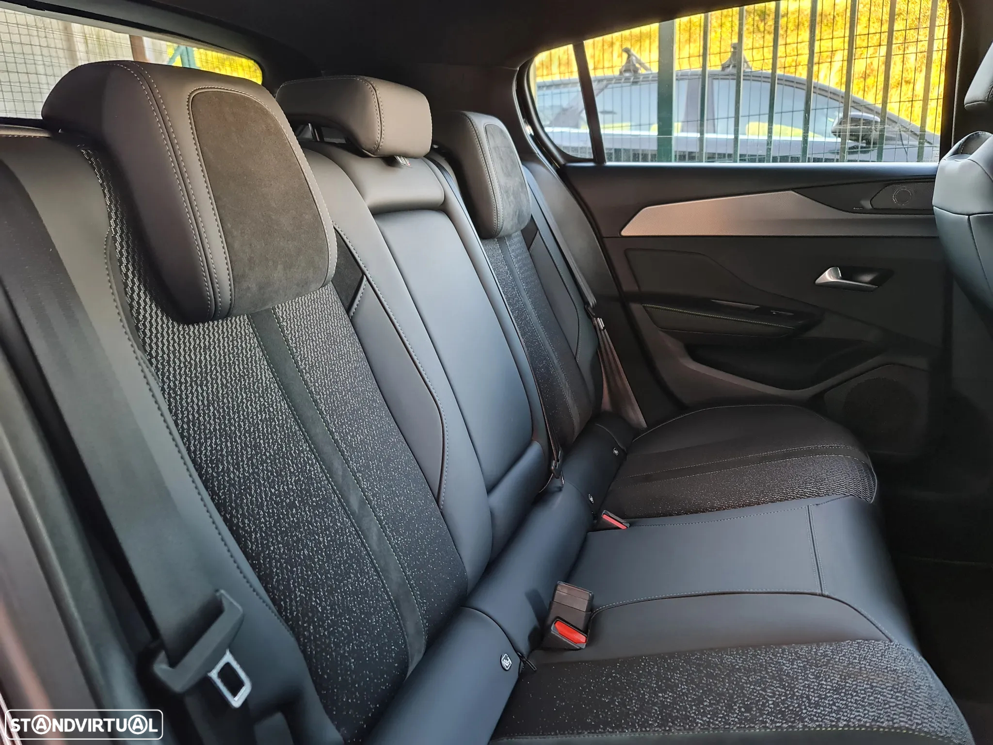 Peugeot 308 PureTech 130 EAT8 GT - 30