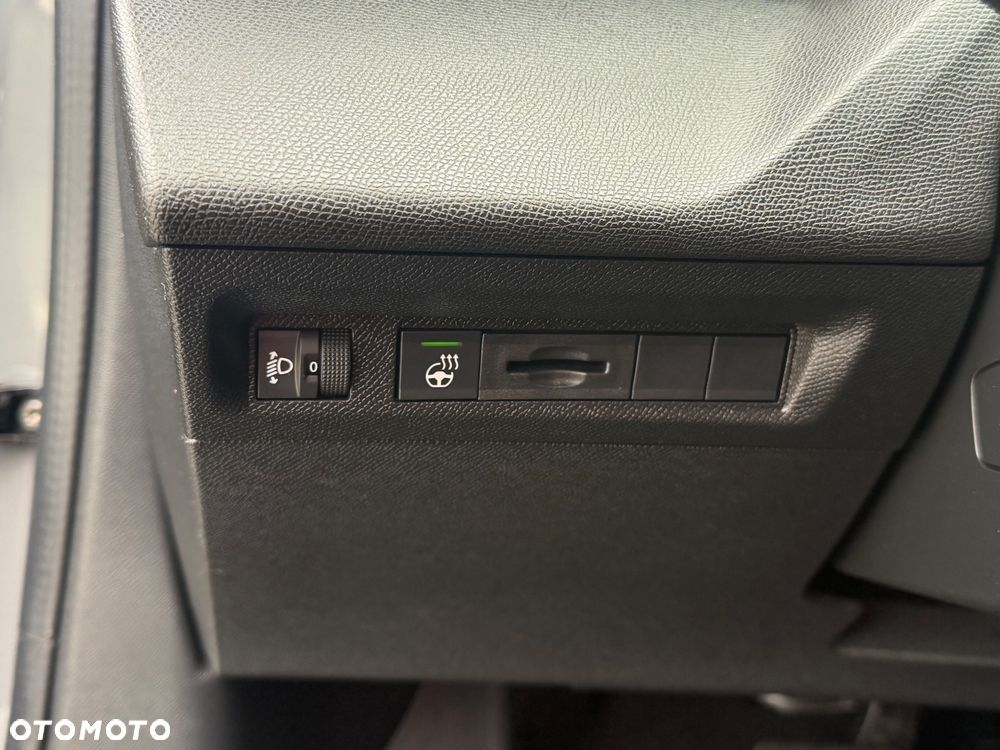 Peugeot 308 1.5 BlueHDi Allure Pack S&S EAT8 - 31