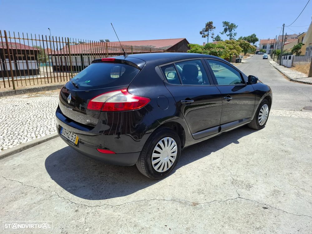 Renault Mégane 1.5 dCi Confort - 4
