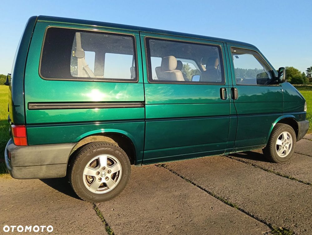 Volkswagen Multivan Standard - 2
