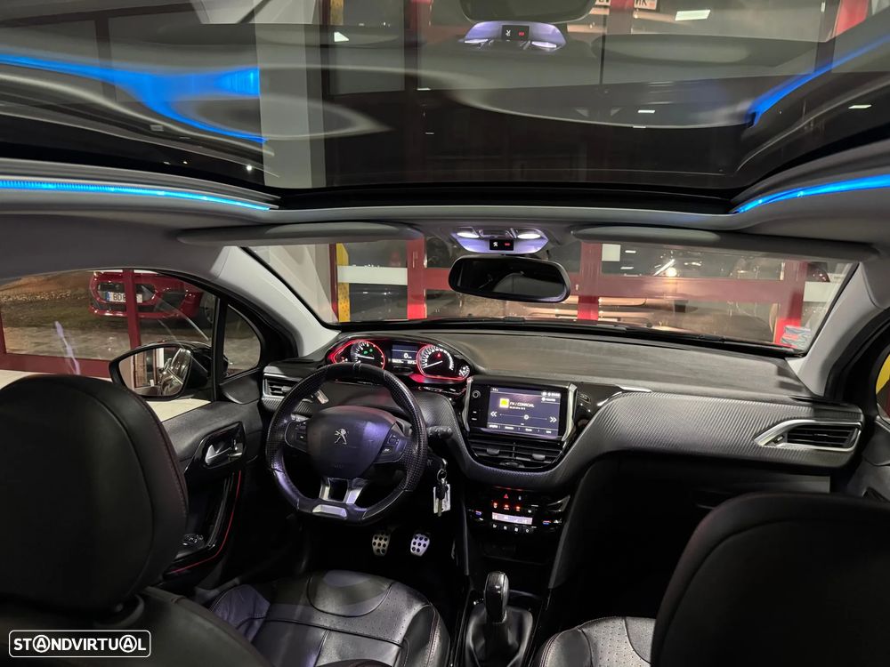 Peugeot 2008 1.2 PureTech GT Line - 15