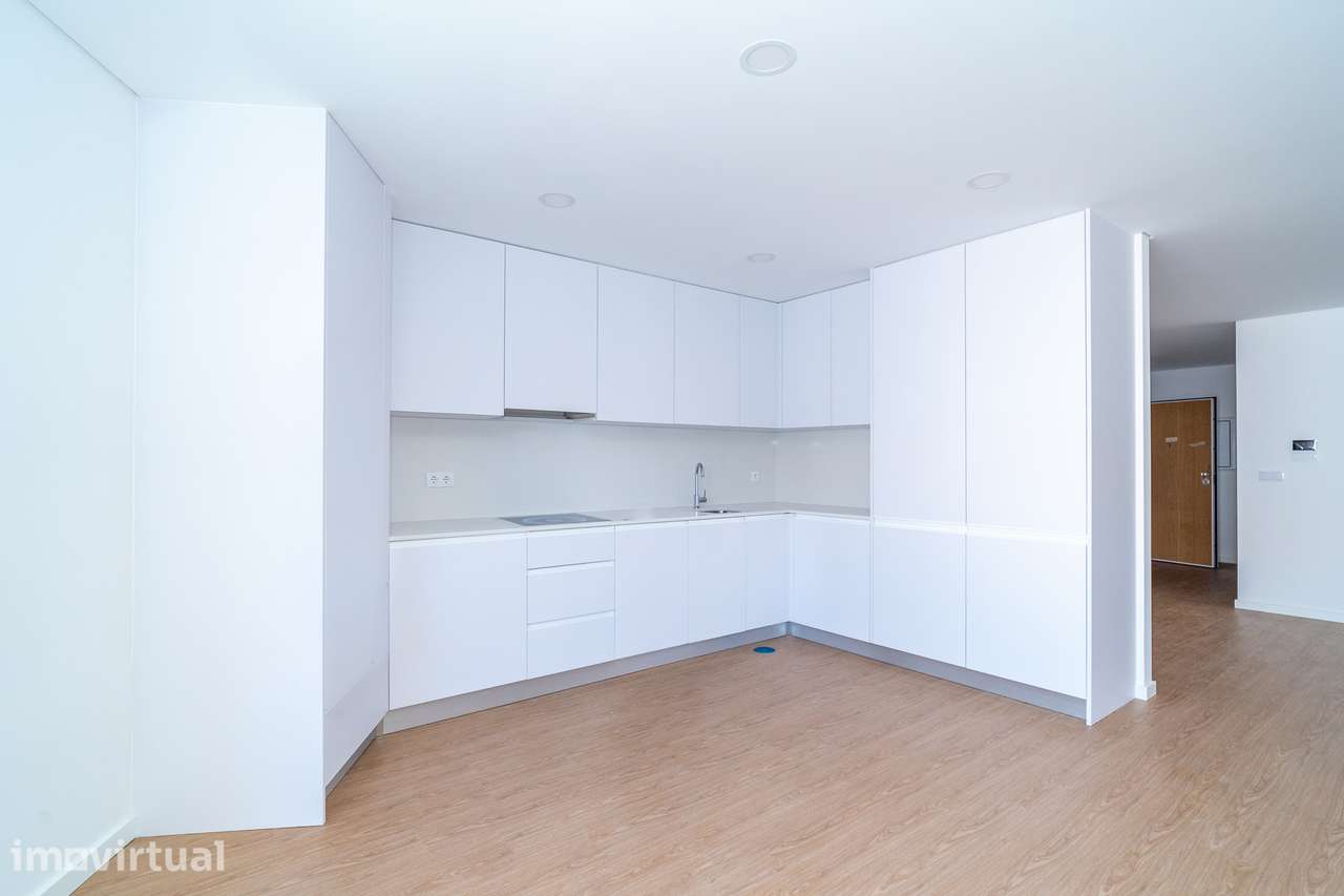 Apartamento T3 Duplex Novo com Terraço, Estacionamentos, em Aveiro. - Grande imagem: 4/42
