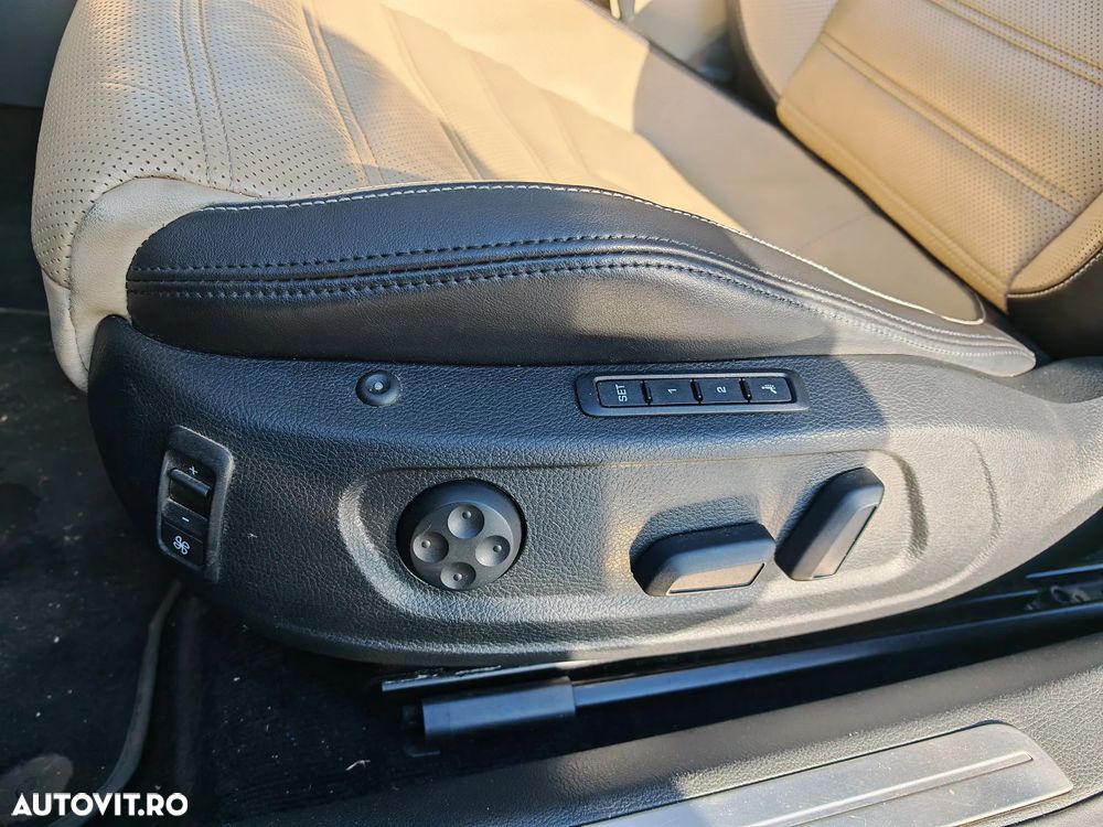 Volkswagen Passat CC 3.6 FSI DSG - 9