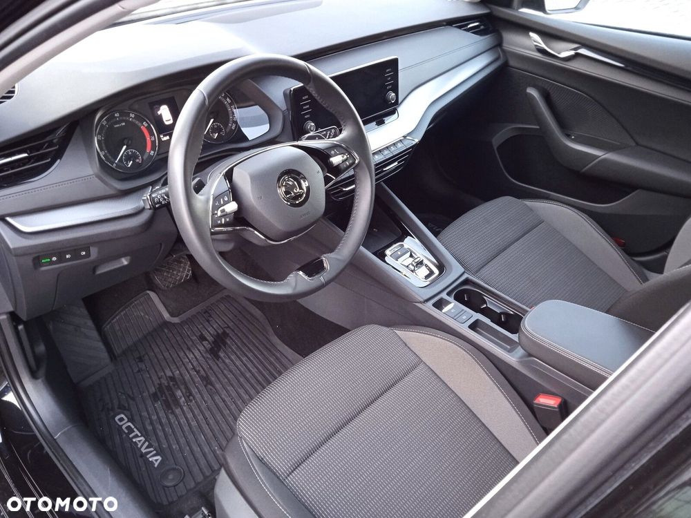 Skoda Octavia - 10