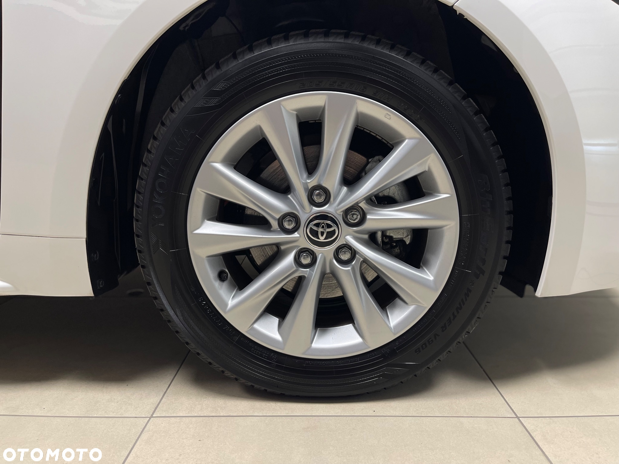 Toyota Corolla 1.8 Hybrid Comfort - 37