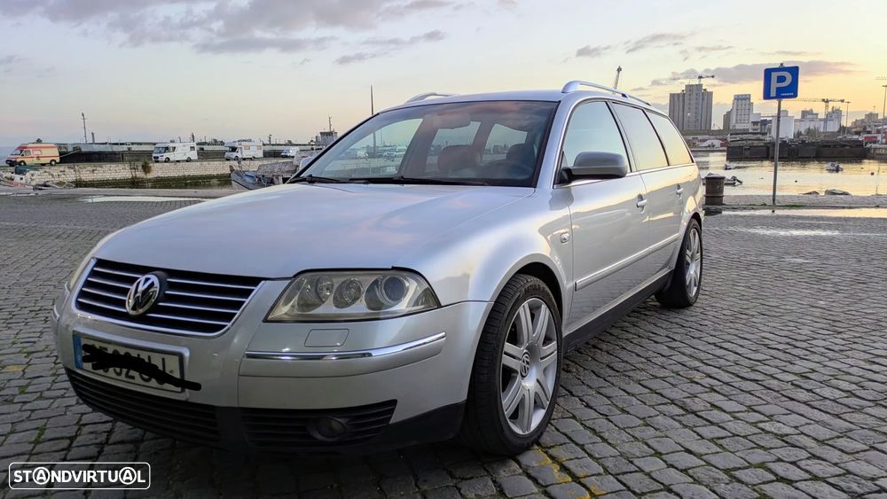 VW Passat Variant 1.9 TDi Highline Tip - 18