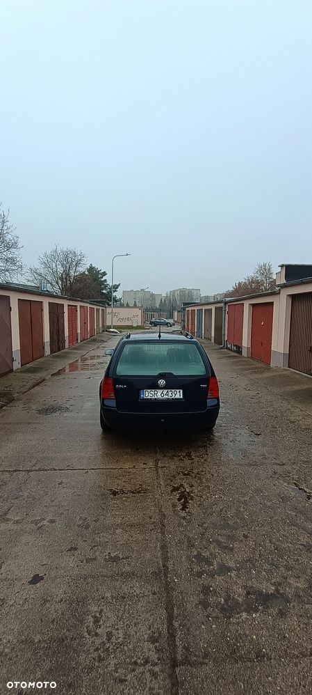 Volkswagen Golf - 10