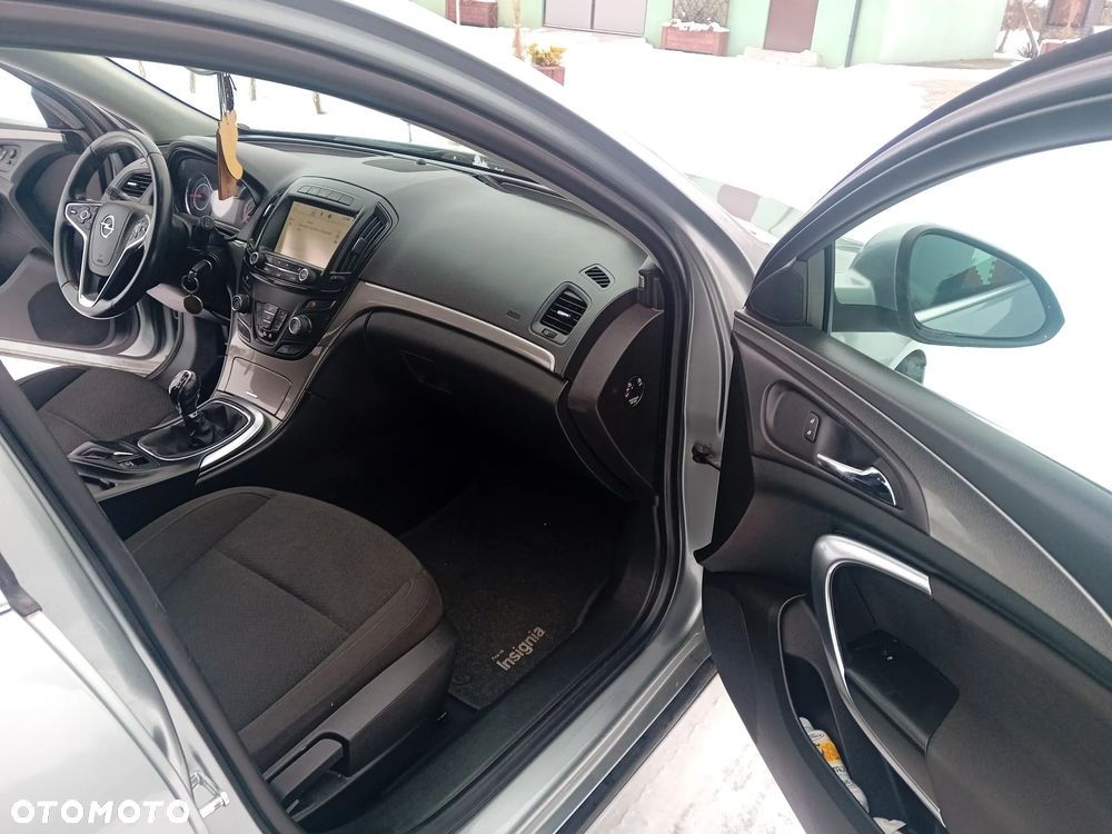 Opel Insignia - 12