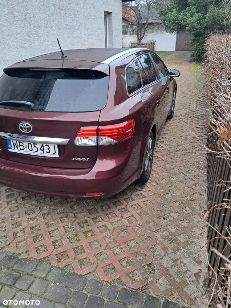 Toyota Avensis 2.0 D-4D Premium - 5