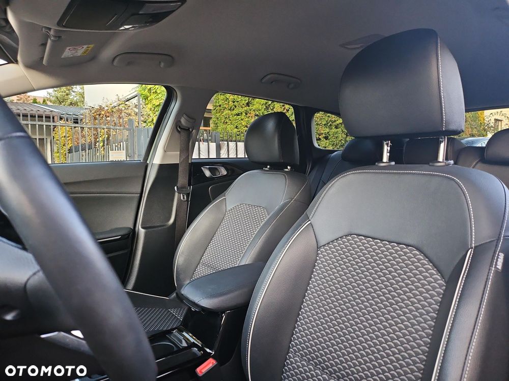 Kia Ceed 1.6 GDI PHEV Business Line DCT - 11