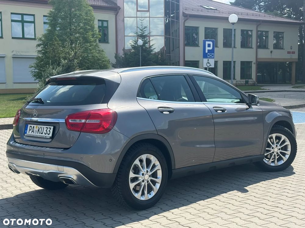 Mercedes-Benz GLA 200 UrbanStyle Edition - 17