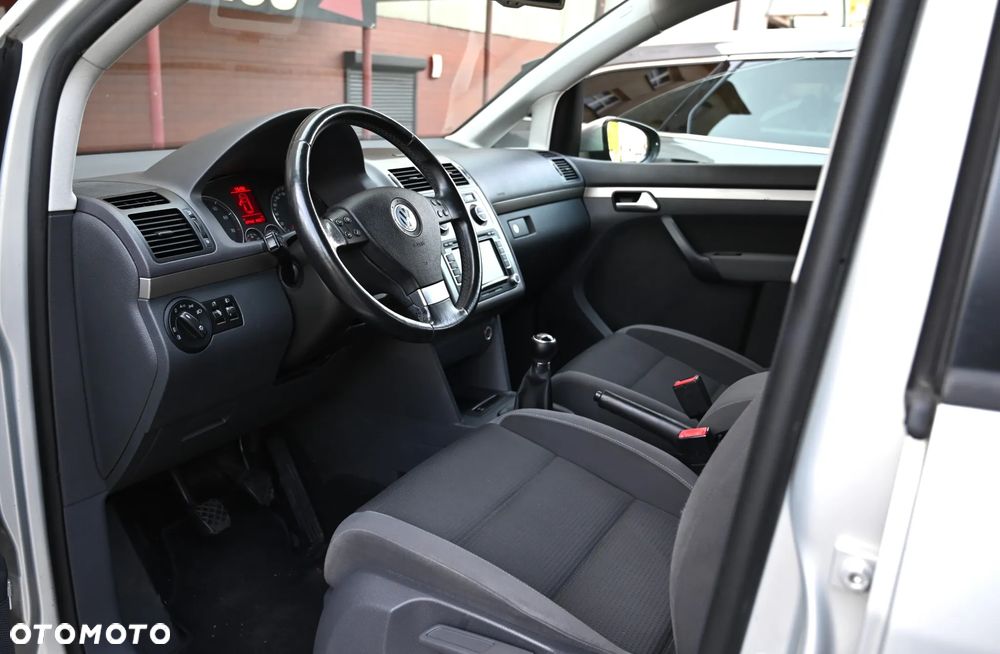 Volkswagen Touran 1.4 TSI Trendline - 25