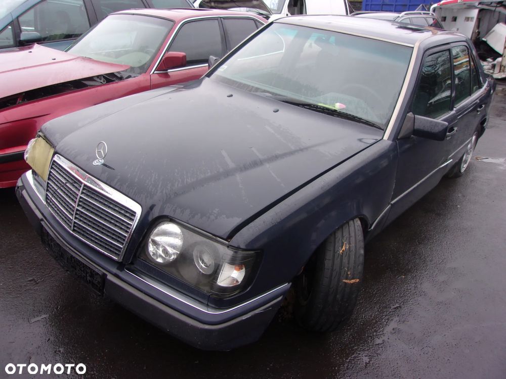 MASKA MERCEDES 124 E-KLASA LIFT - 1
