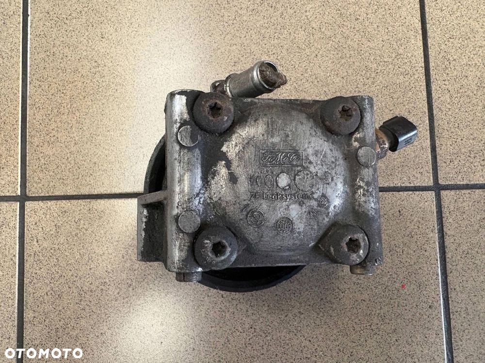 POMPA WSPOMAGANIA 1.4 16V 1.6 16V FORD 4M513A696AD - 2