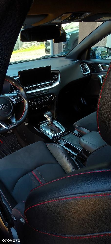 Kia Ceed 1.6 T-GDI GT DCT - 16