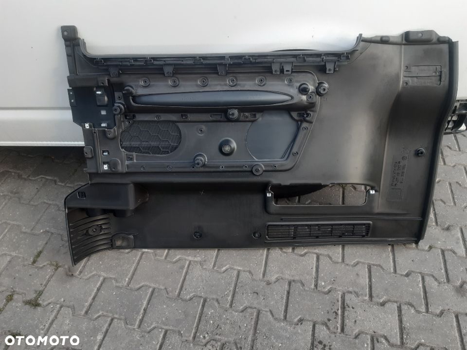 Tapicerka wnętrza lewa tył vw t5 t6 california - 2