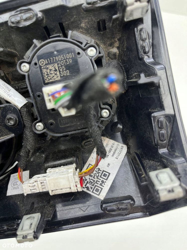 MERCEDES W177 KRATKI NAWIEWU KONSOLI PRZÓD A1776809800 - 12