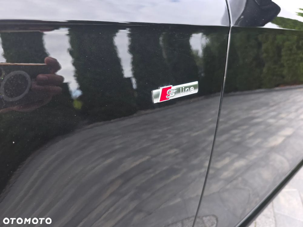 Audi A4 Avant 2.0 TDI - 26