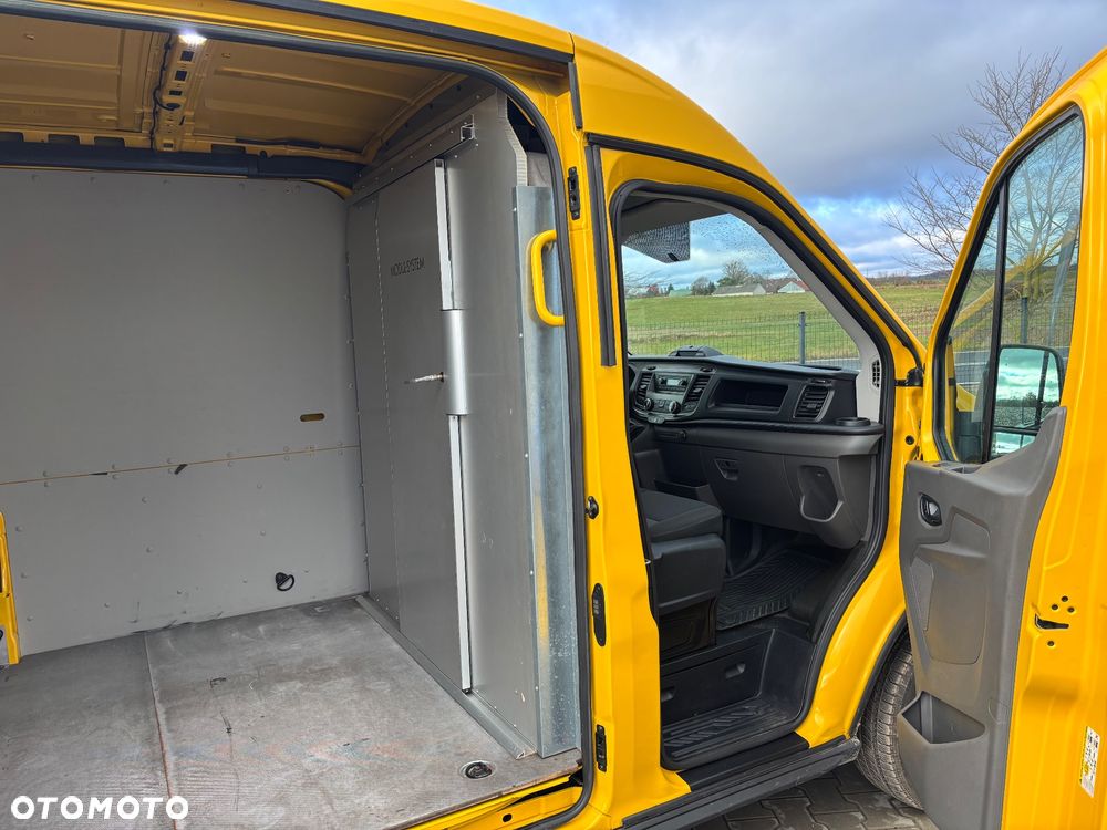 Ford Transit - 12