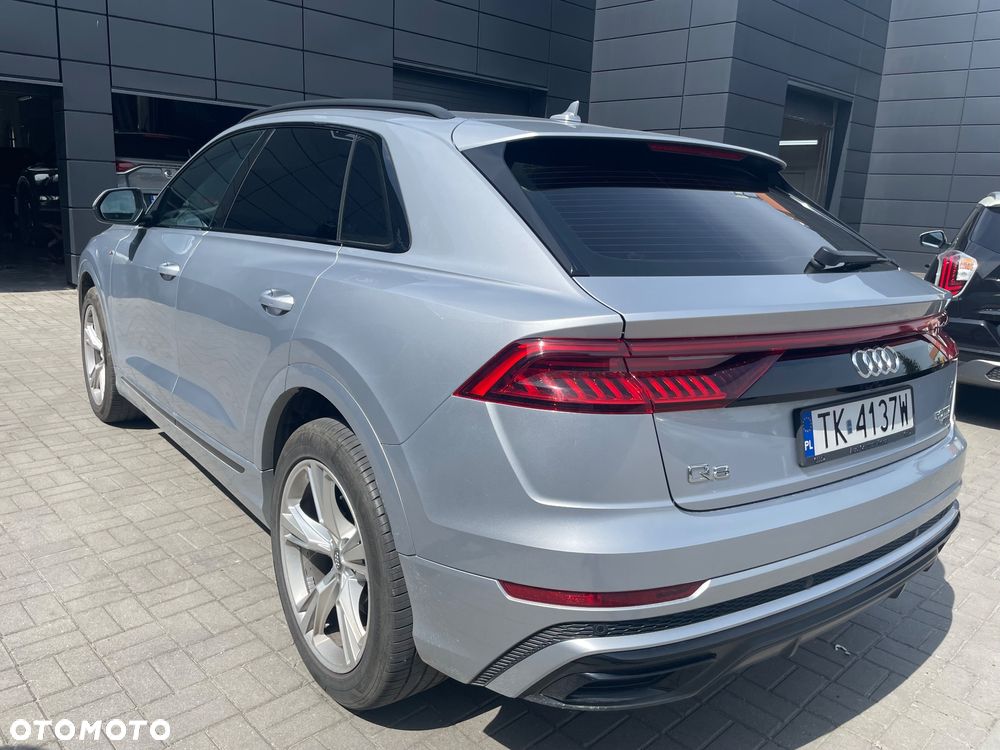 Audi Q8 - 12