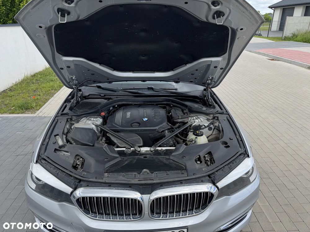 BMW Seria 5 520d Luxury Line - 22