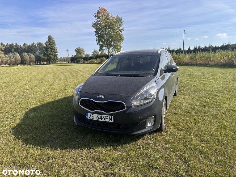 Kia Carens - 3