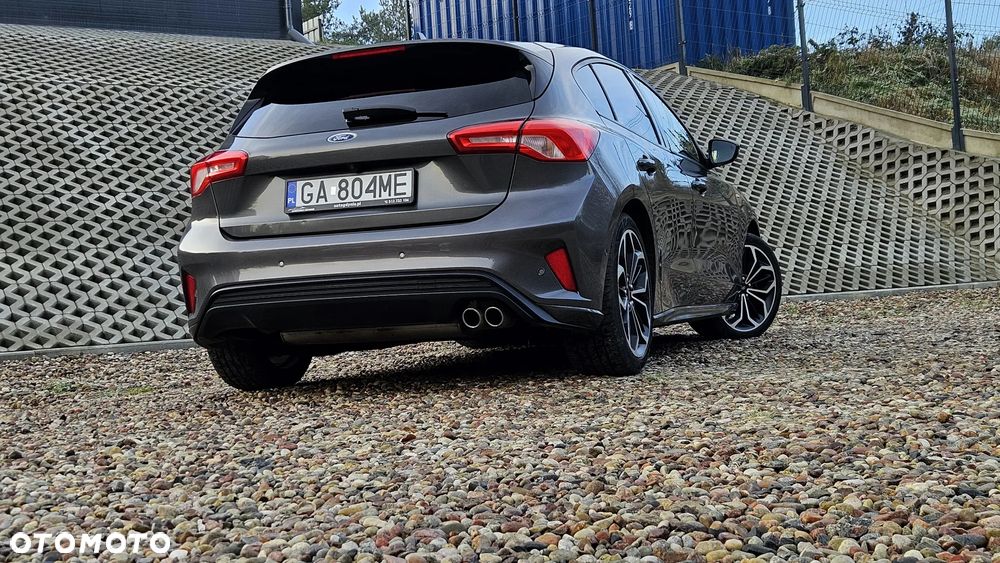 Ford Focus 1.5 EcoBoost ST-Line - 18