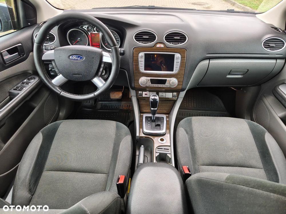 Ford Focus 2.0 TDCi DPF Ghia - 7